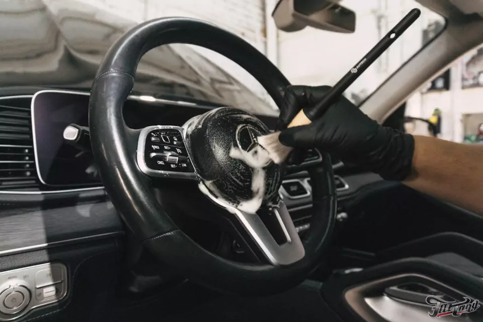 Химчистка салона для Mercedes GLE 400d